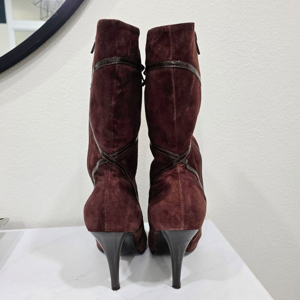 BCBG Paris โฆ Brown Suede Heeled Boots โฆ Stiletto Zipper Strap Detail Size 8 - Picture 16 of 16